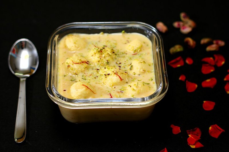 Gujarati Rasmalai (1 pc)